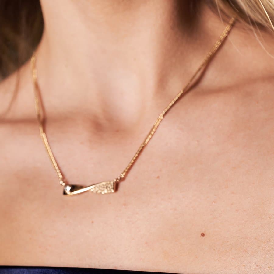 Collares